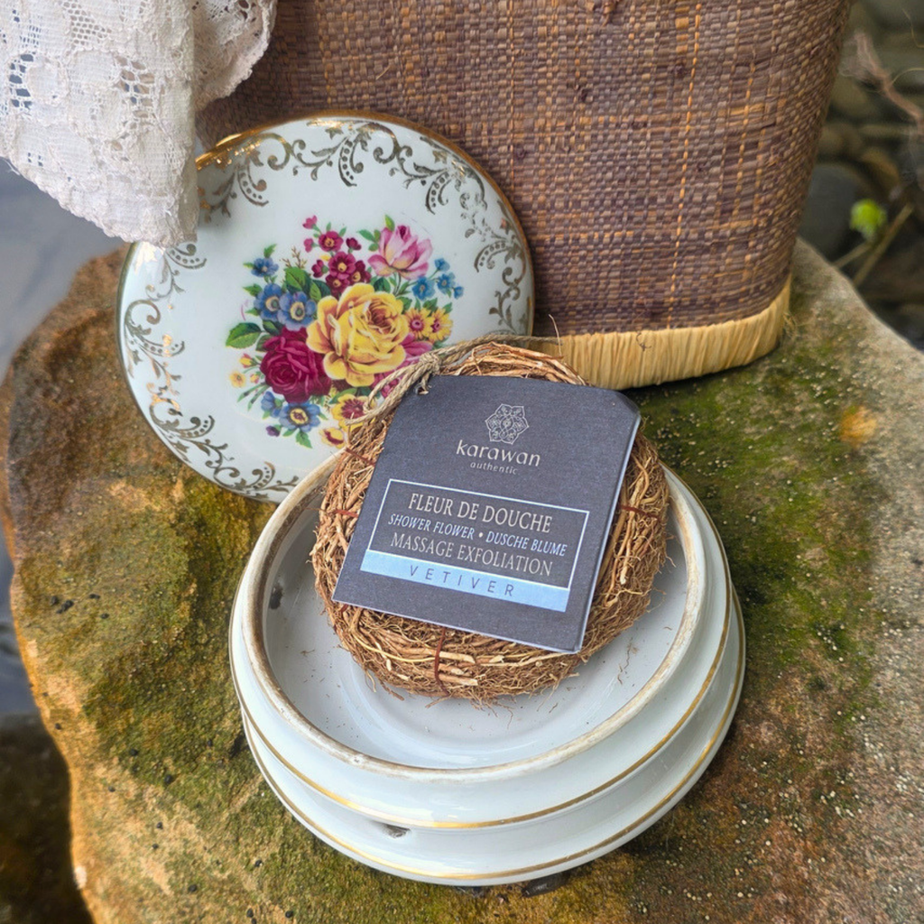 Fleur de douche : La Racine de Vétiver – L'Amulette de Peau Neuve