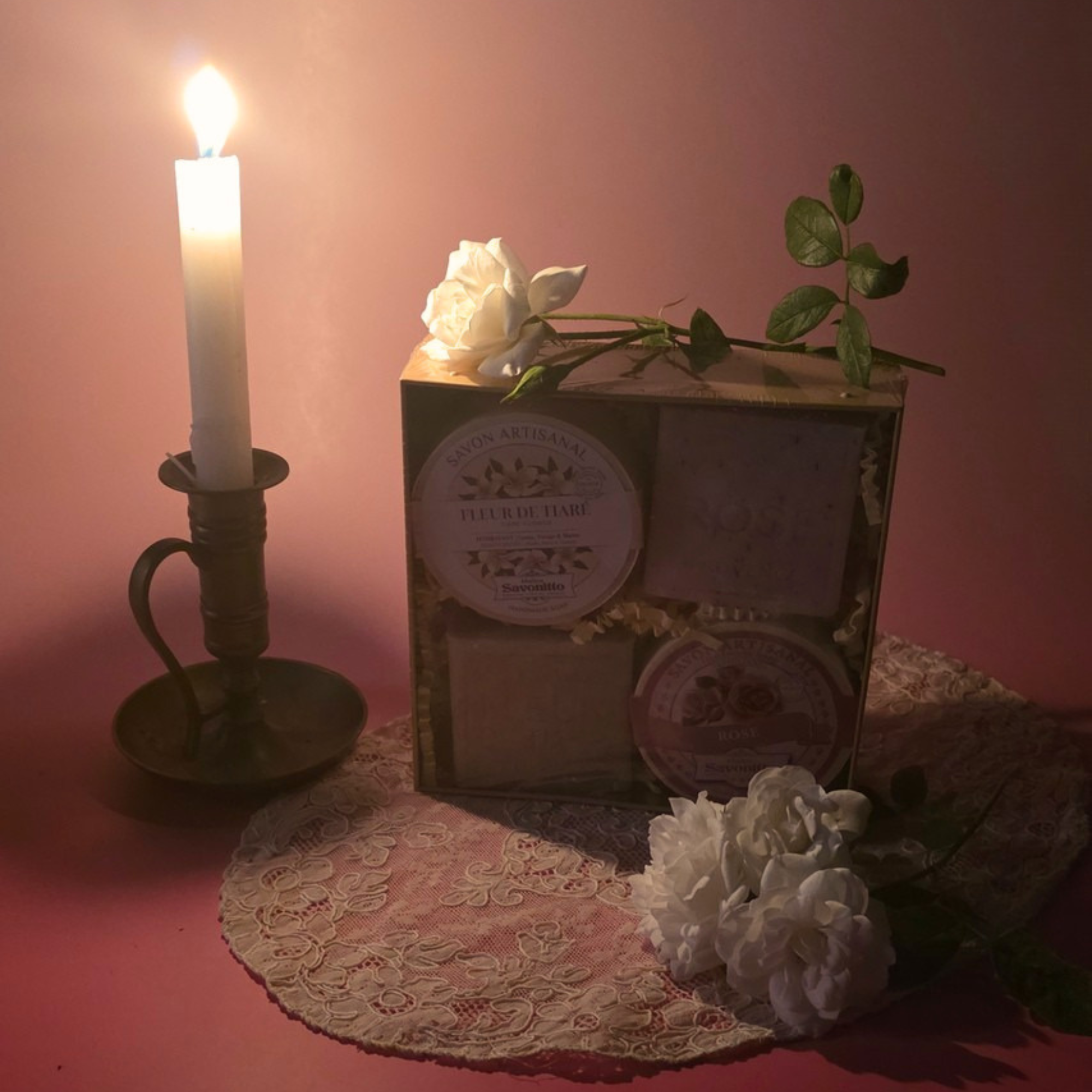 L’Écrin des Jardin de Roseraies – Coffret Rose et Fleur de Tiaré