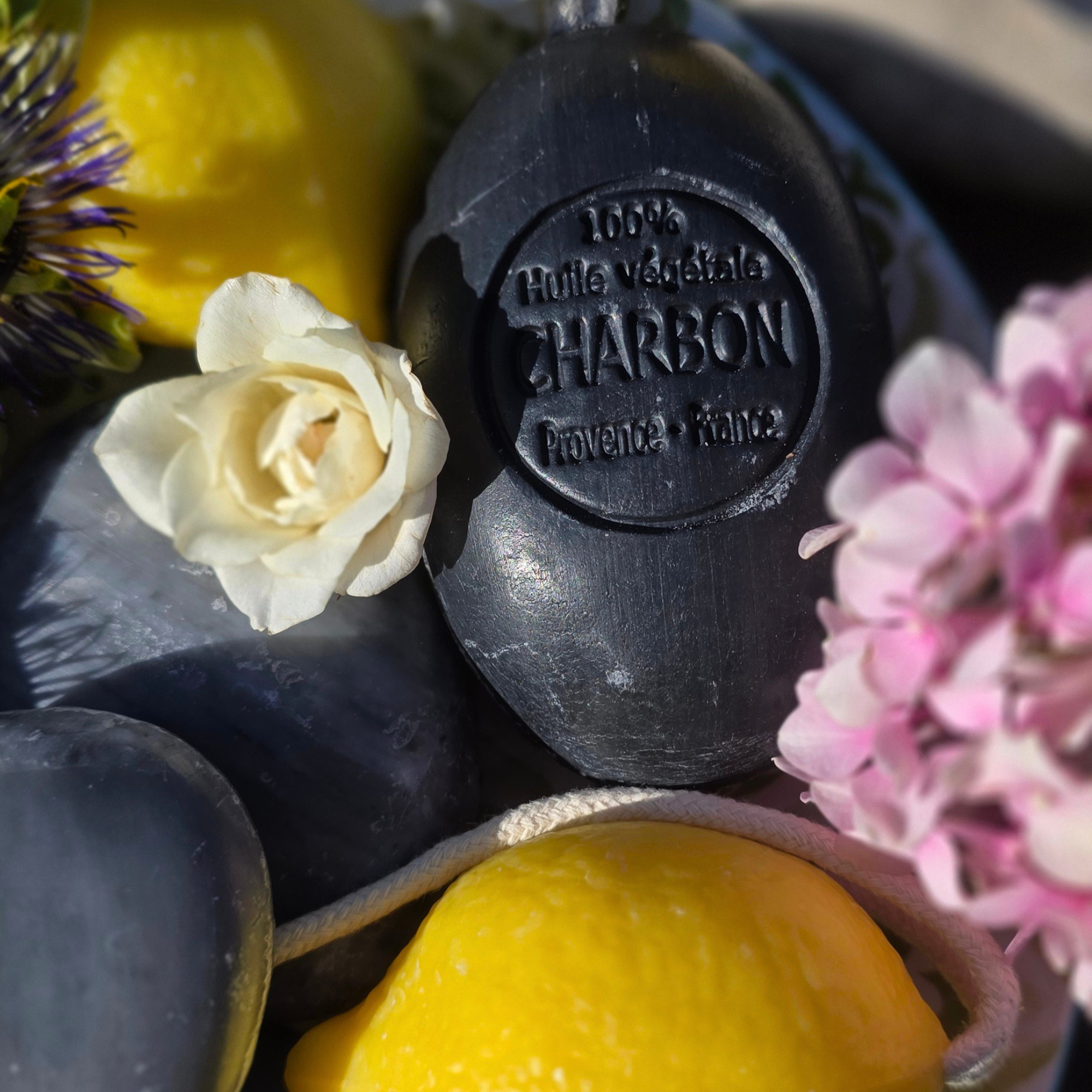 Savon artisanal - L’Obsidienne de Charbon