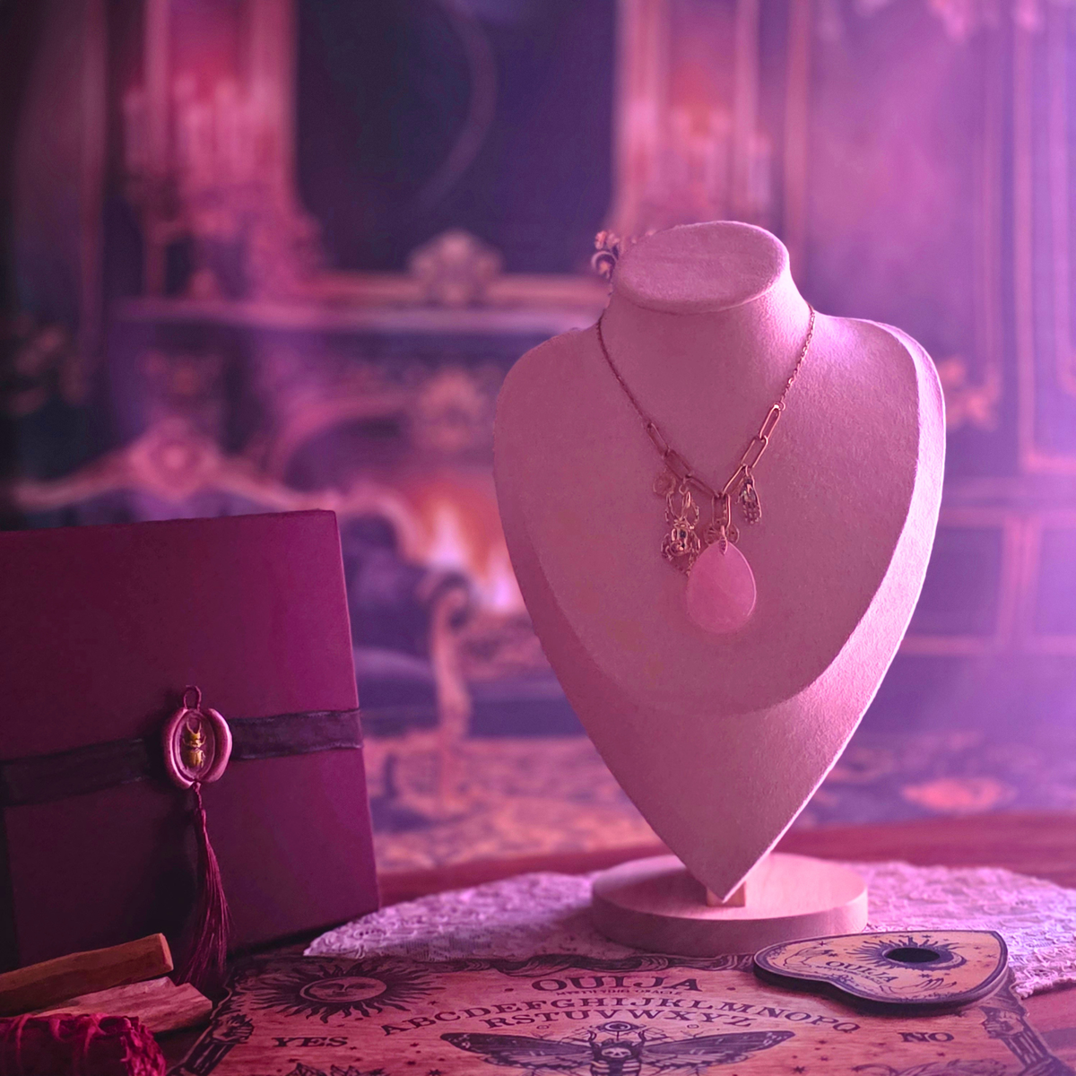 Collier L'Énigme du Scarabée